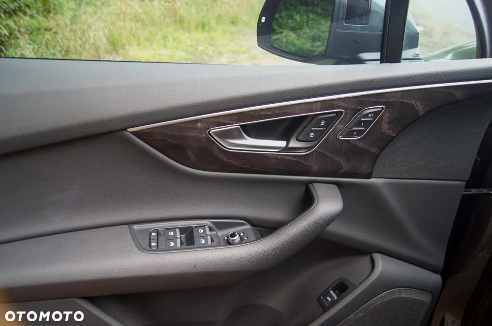 Audi Q7 SUV TFSI quattro 250 kW tiptronic S line - 9