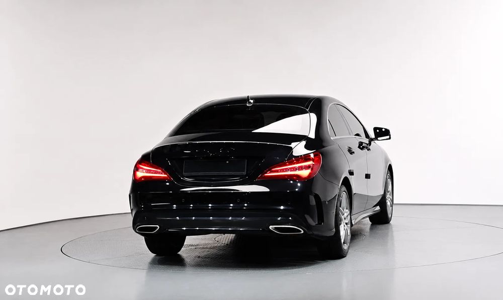 Mercedes-Benz CLA 250 AMG Line 7G-DCT - 3