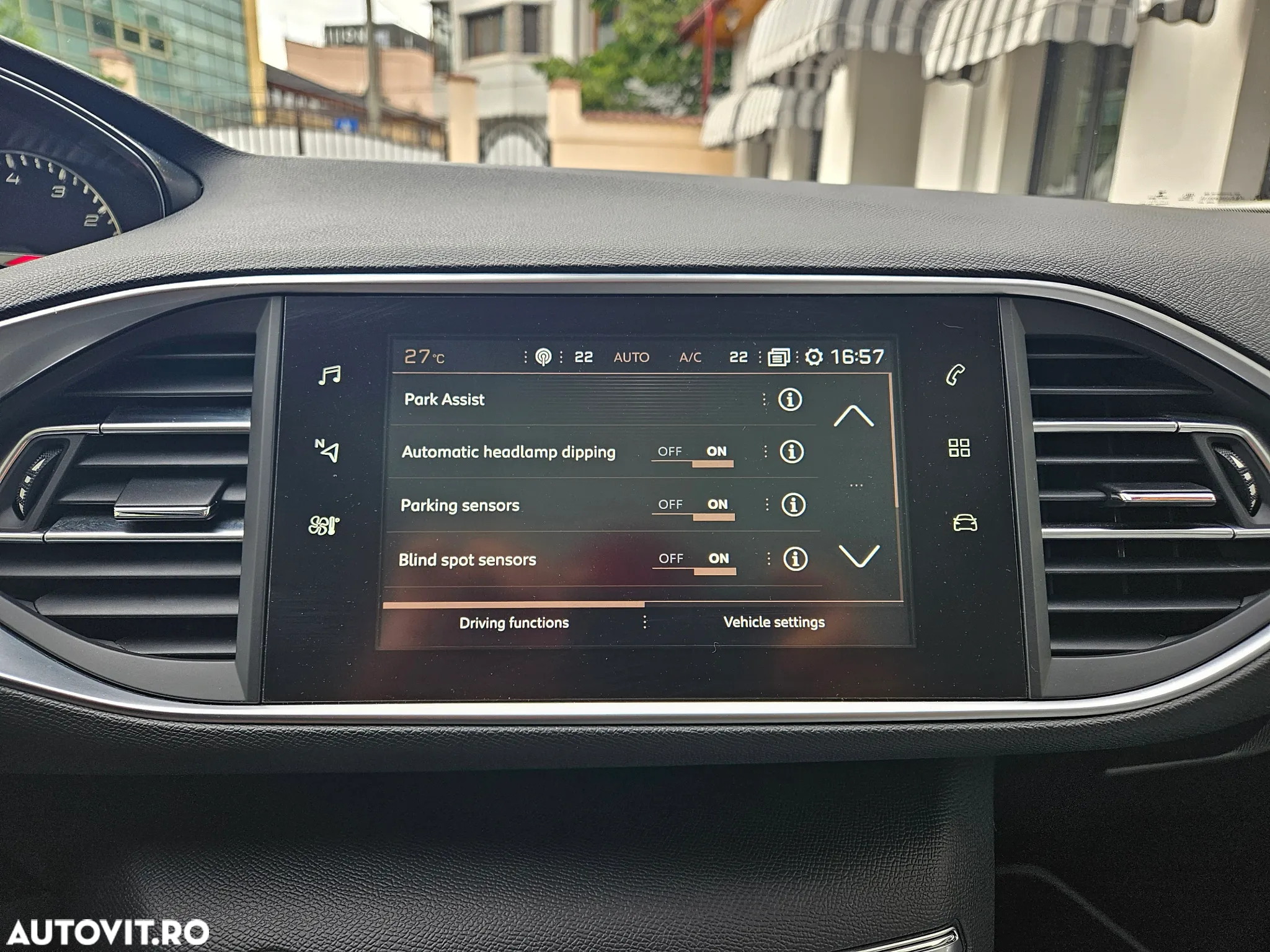 Peugeot 308 1.2 L PureTech Turbo S&S Allure Pack - 20