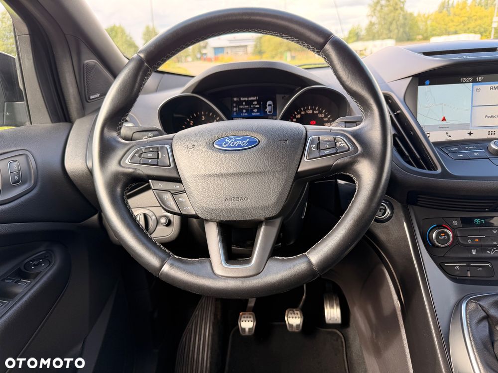 Ford Kuga 2.0 TDCi 4x2 ST-Line - 19