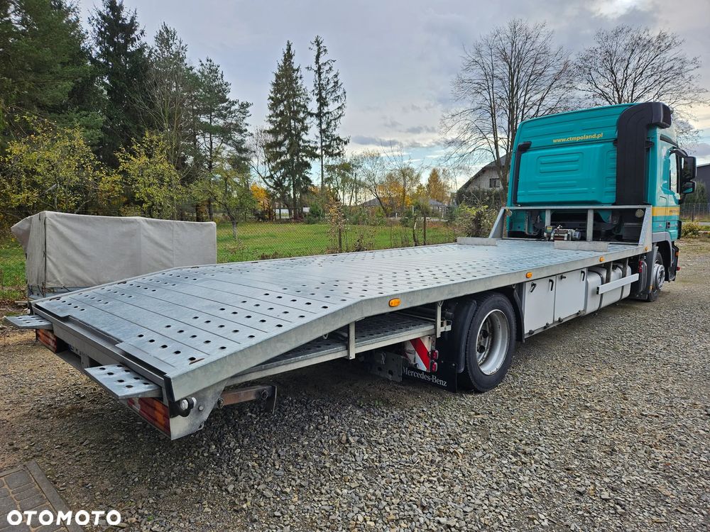 Mercedes-Benz Actros - 3