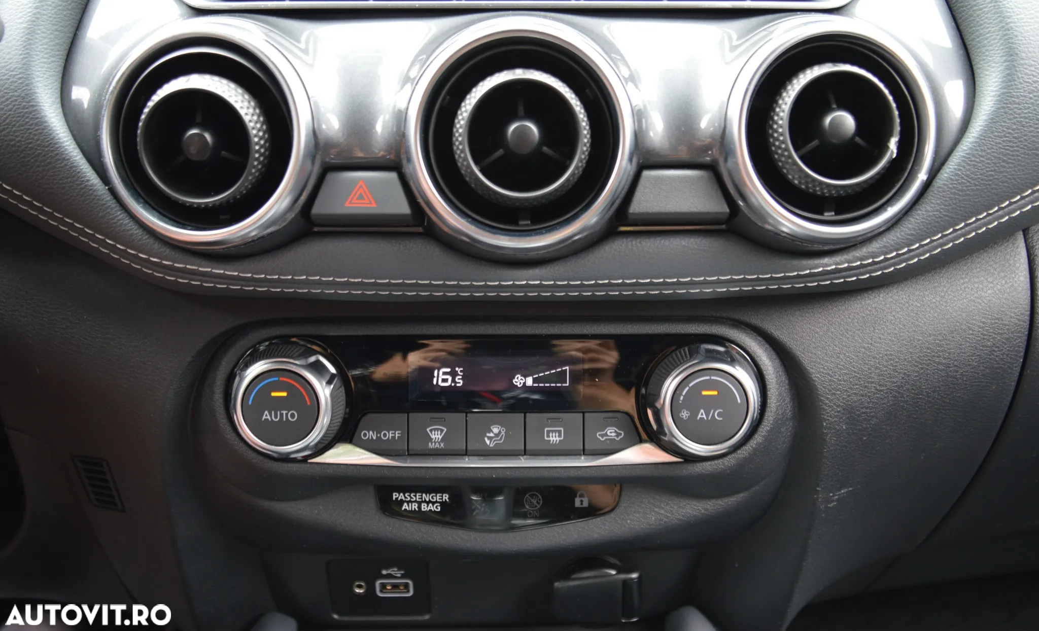 Nissan Juke DIG-T DCT N-Connecta - 22