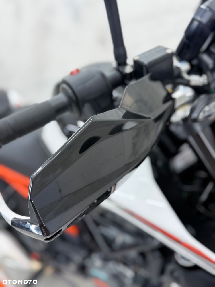 KTM Duke 125 - 9