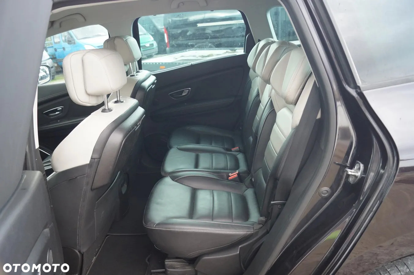 Renault Grand Scenic - 23