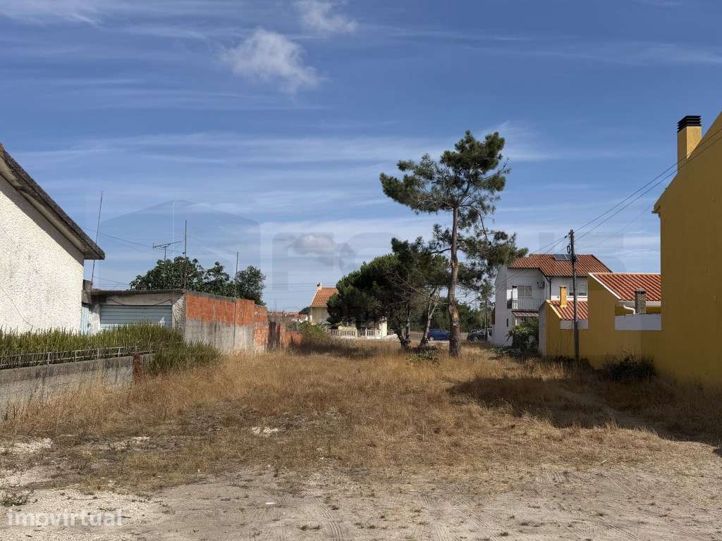Espetacular terreno com 15,5m e frente no centro da Gafanha da Nazaré - Grande imagem: 3/12