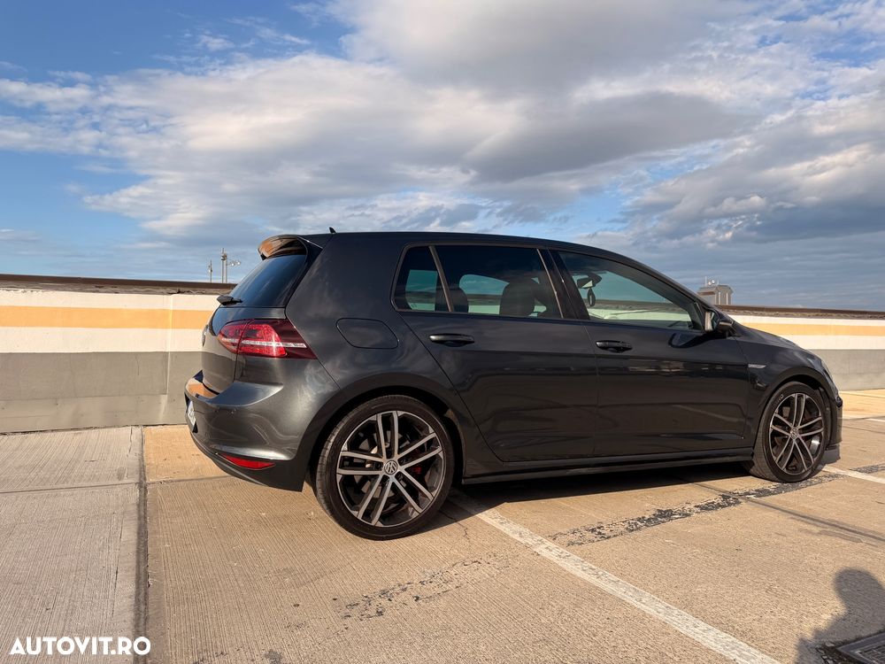Volkswagen Golf GTD 2.0 TDI SCR DSG - 10