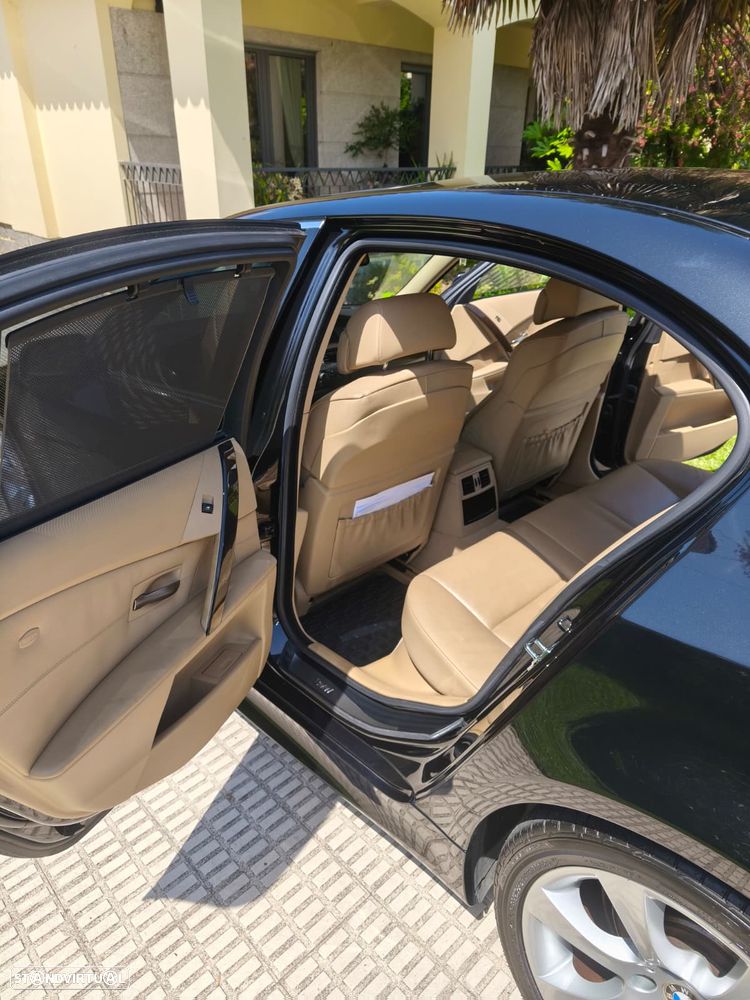 BMW 530 i Automatic - 10