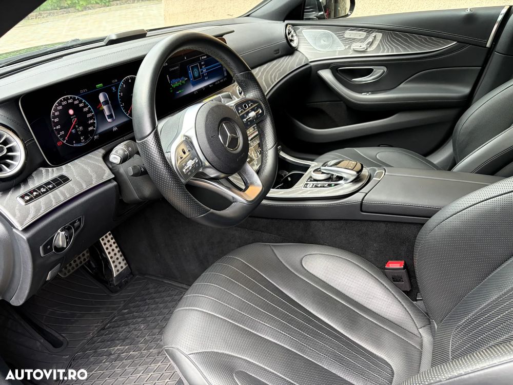Mercedes-Benz CLS - 22