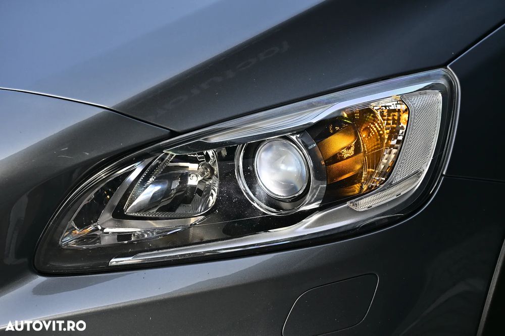 Volvo S60 Cross Country D4 Geartronic Summum - 26