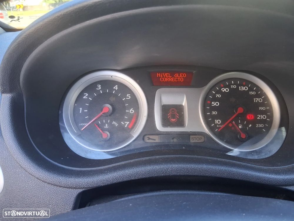 Renault Clio 1.2 16V Rip Curl II - 6