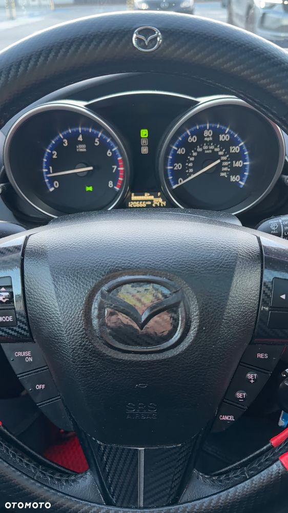 Mazda 3 - 10