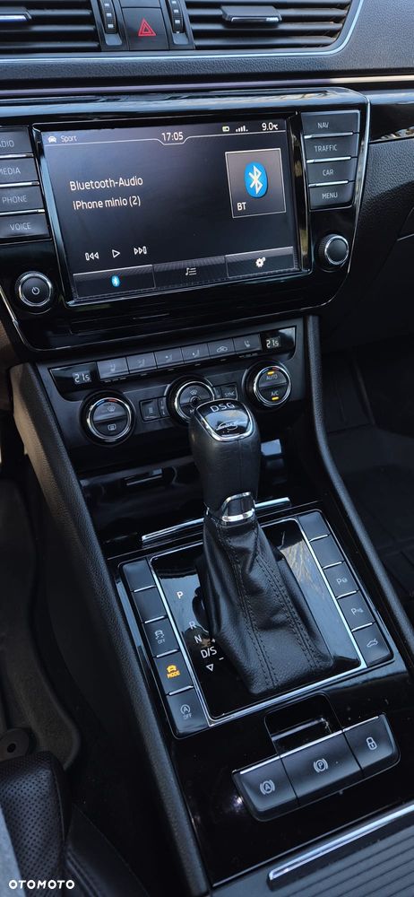 Skoda Superb 2.0 TDI 4x4 L&K DSG - 23