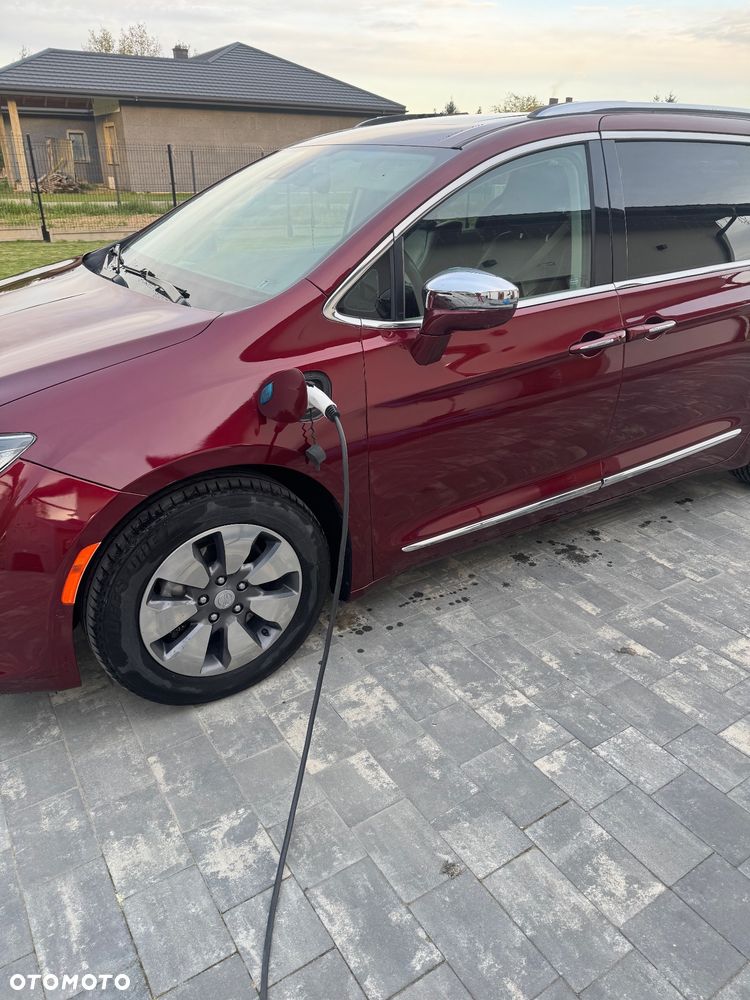 Chrysler Pacifica - 7