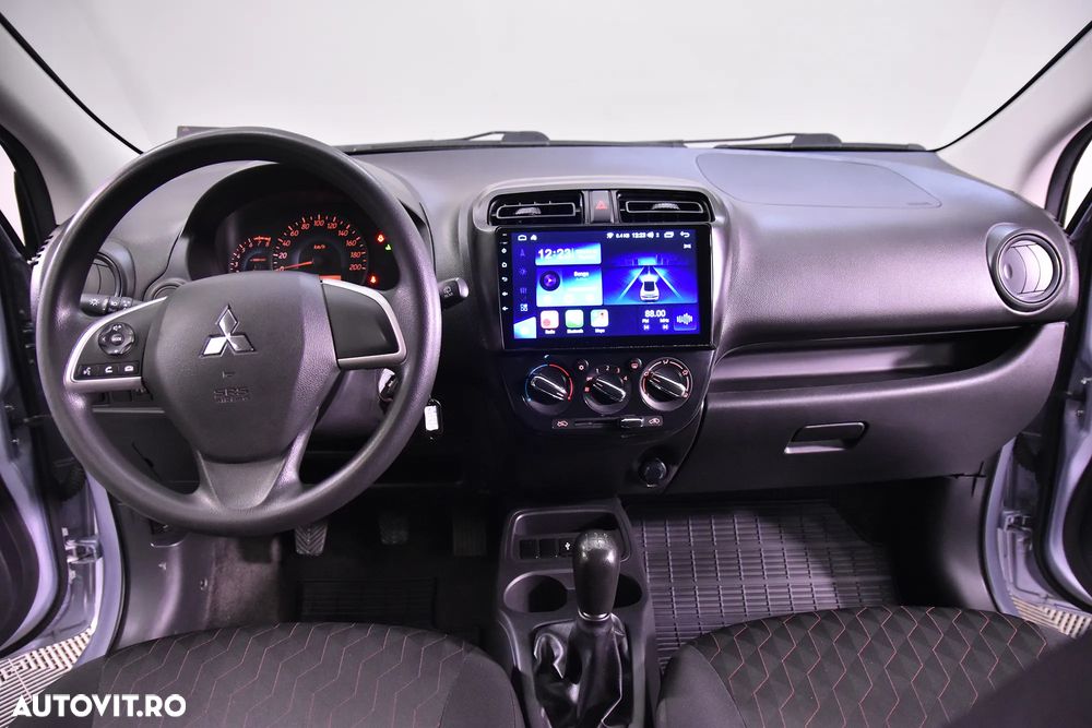 Mitsubishi Space Star - 9