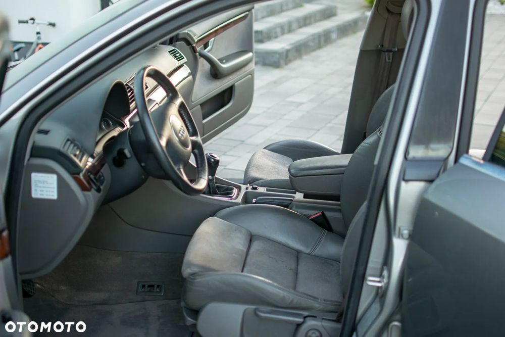 Audi A4 Avant 1.8 T - 30