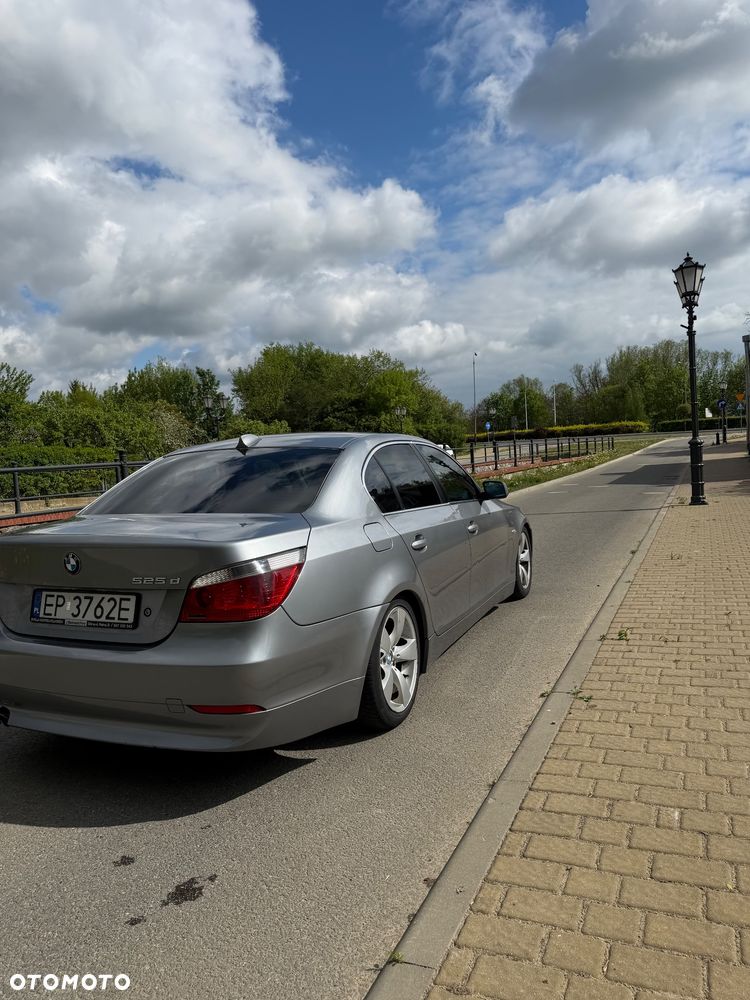 BMW Seria 5 525d - 6