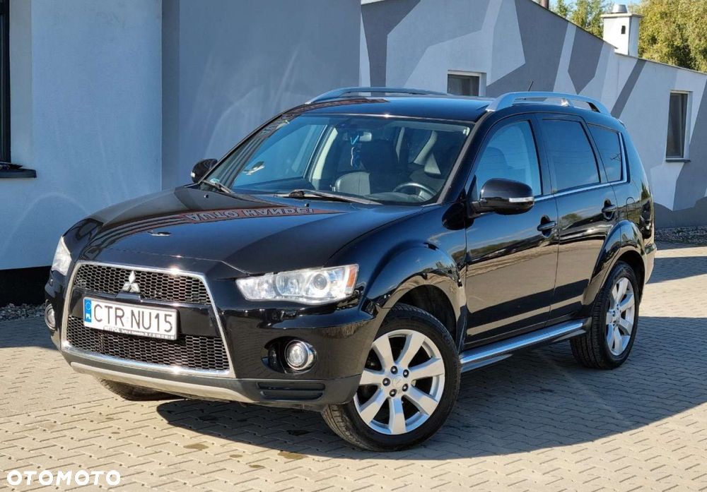 Mitsubishi Outlander - 1