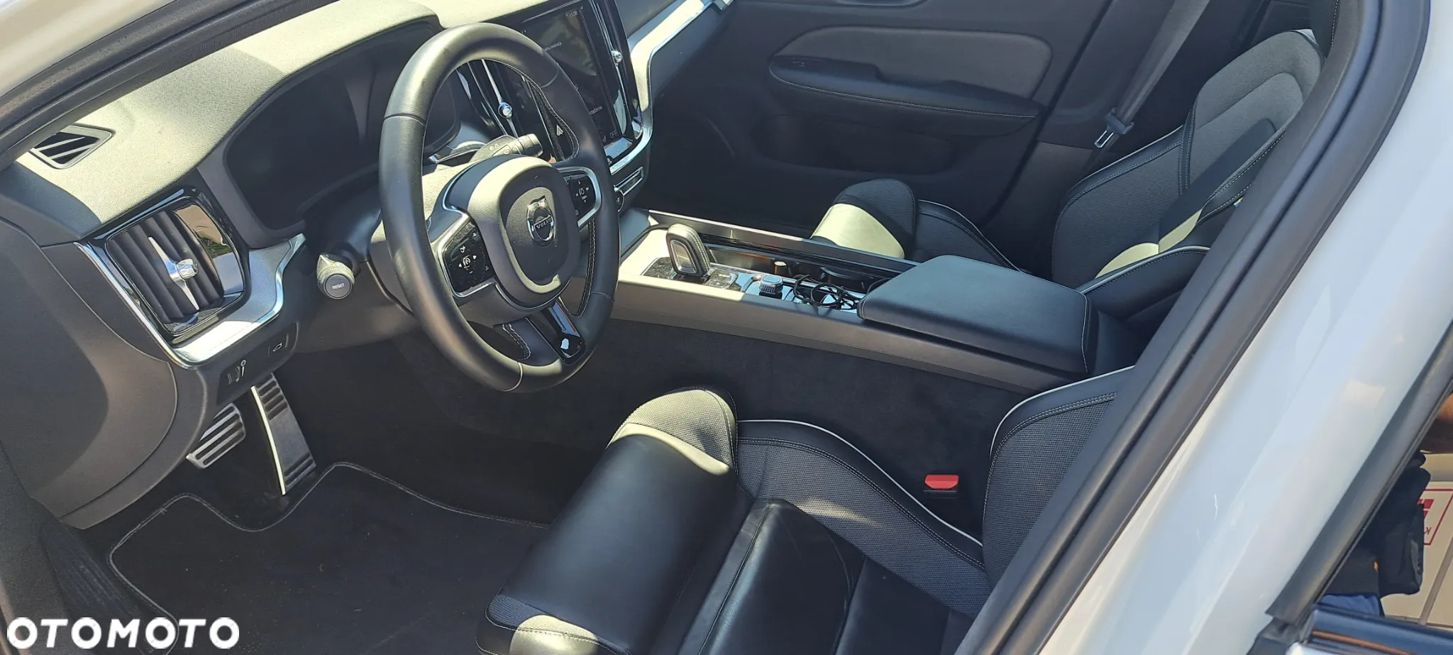 Volvo S60 T4 R-Design - 5