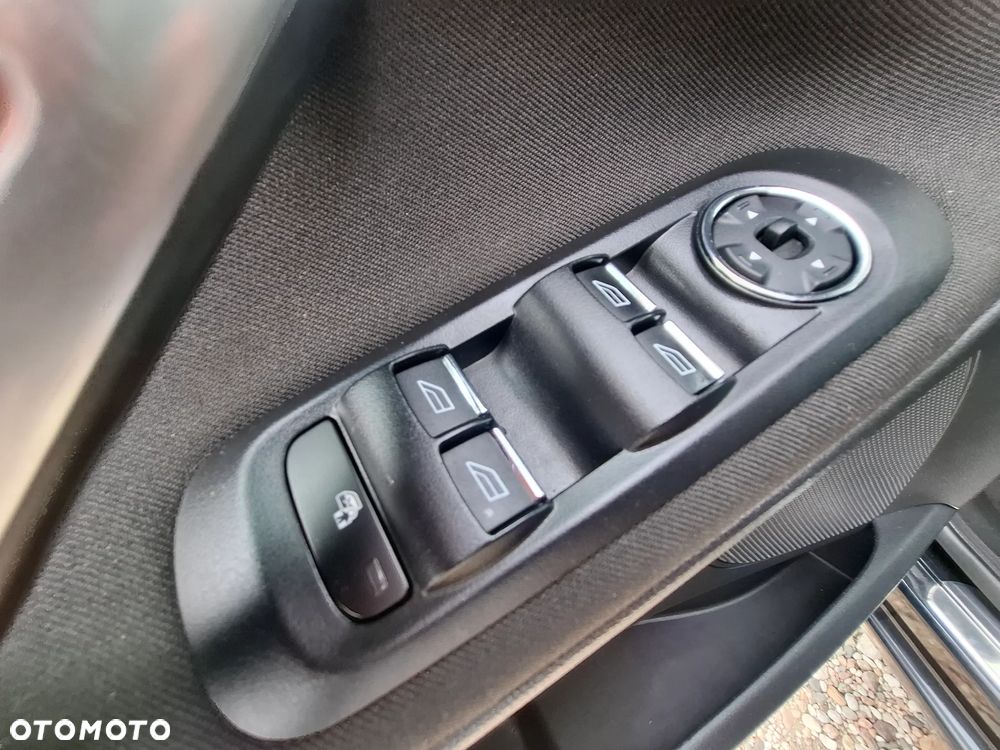 Ford Galaxy 2.0 TDCi Ghia - 13
