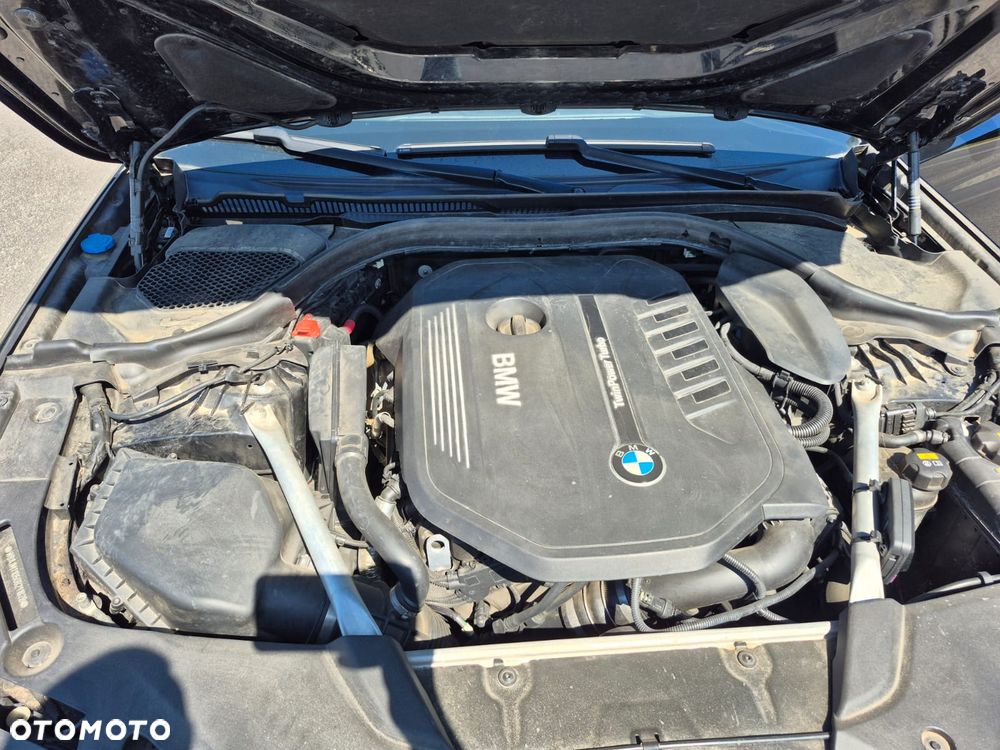 BMW Seria 5 540i xDrive GPF Luxury Line - 23