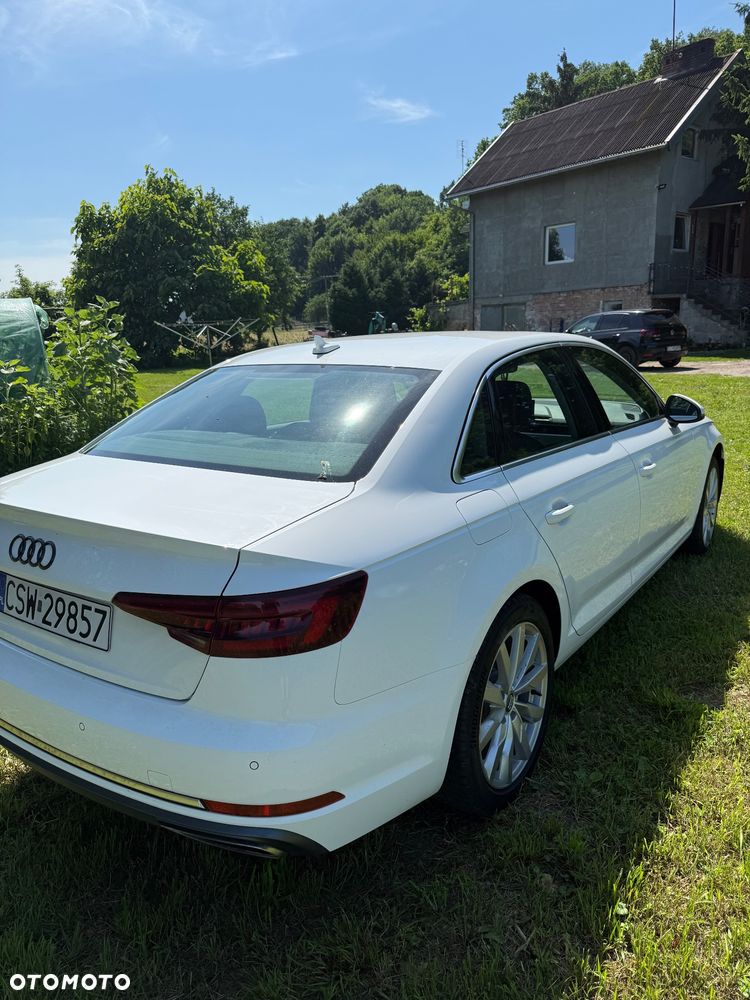 Audi A4 Limousine - 5