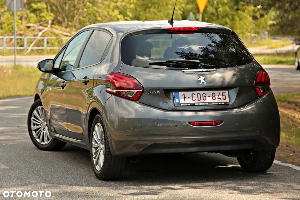 Peugeot 208 1.2 PureTech Style - 4
