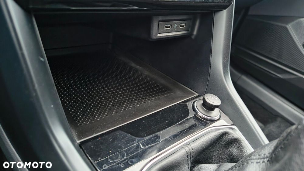 Volkswagen T-Cross - 29