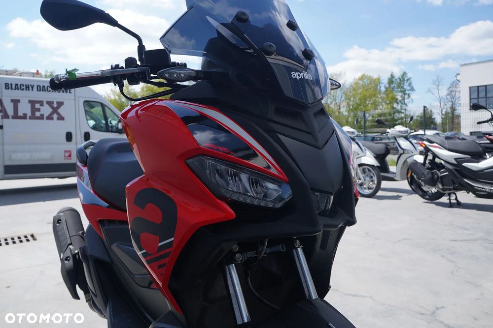 Aprilia SR - 12