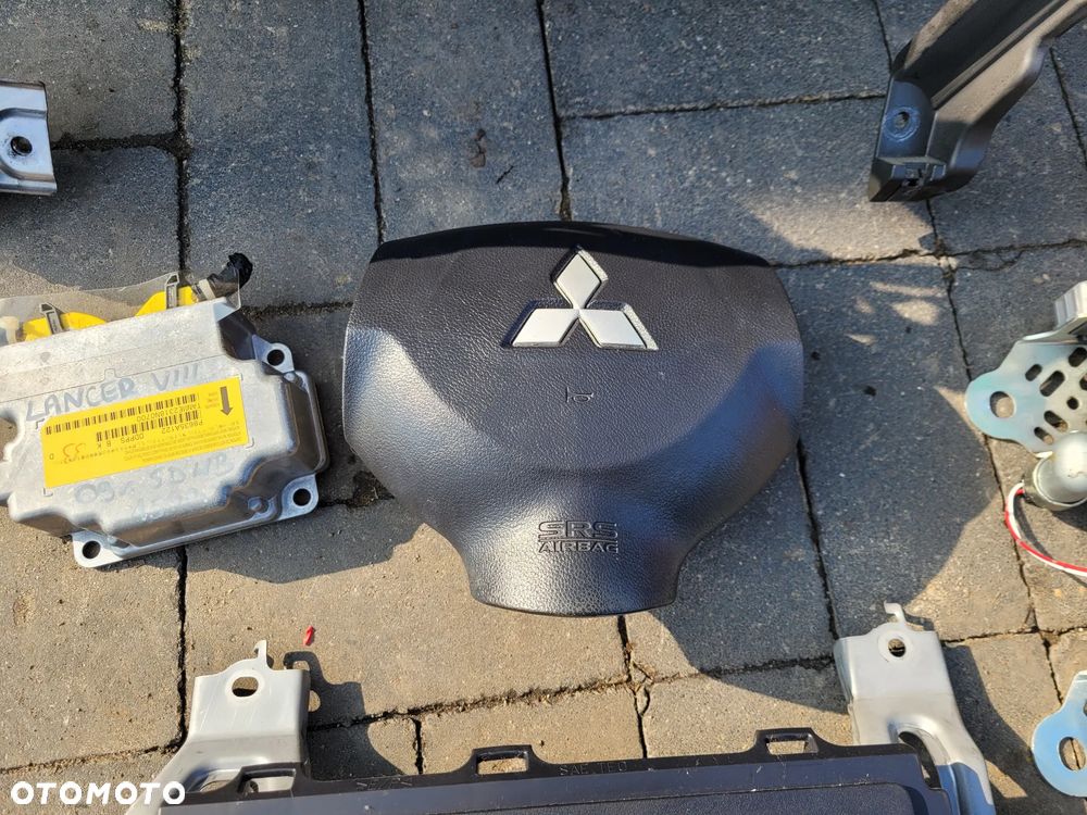 Mitsubishi Lancer VIII 09r 1.8 143KM Deska poduszki powietrzne pasy europa - 6