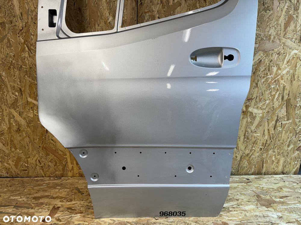 Przednie lewe drzwi Mercedes sprinter 907 - 3