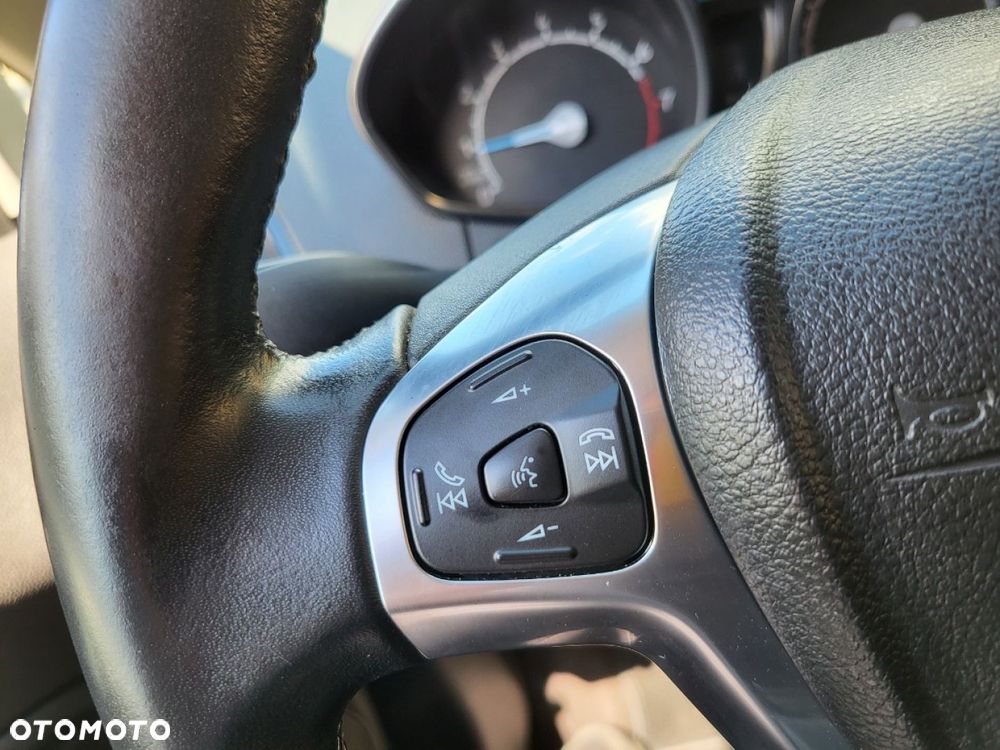 Ford EcoSport - 21