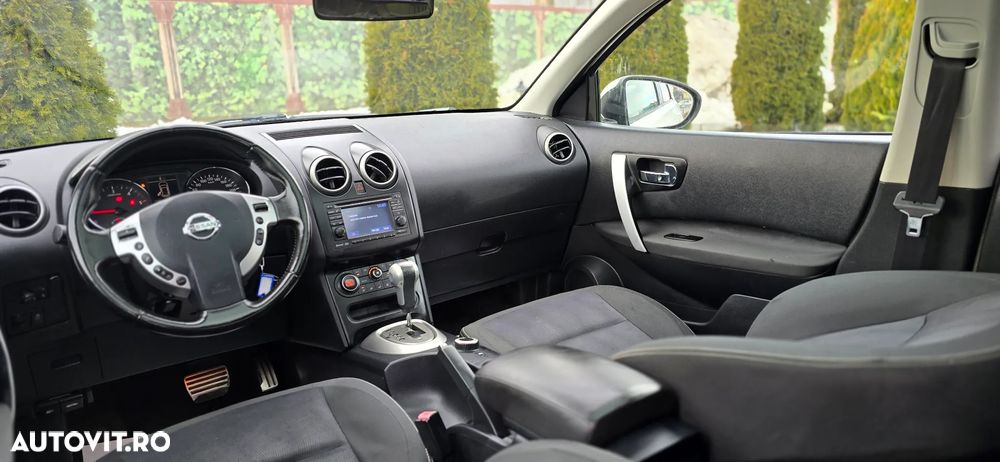 Nissan Qashqai 2.0 DCI 4 x 4 DPF Aut tekna - 11