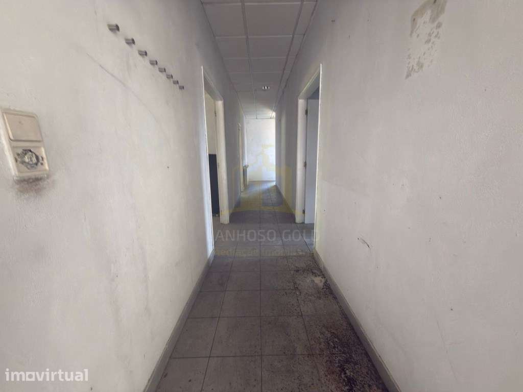 Armazém Industrial/Comercial - Excelente Localização - Grande imagem: 5/24