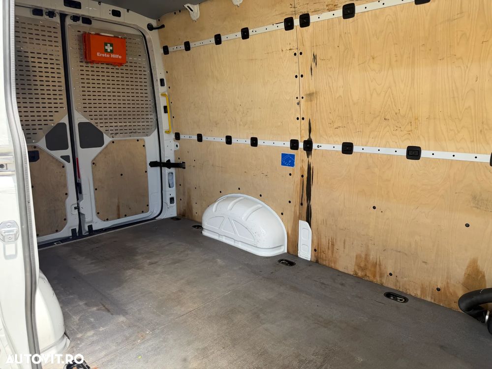 Volkswagen Crafter - 25
