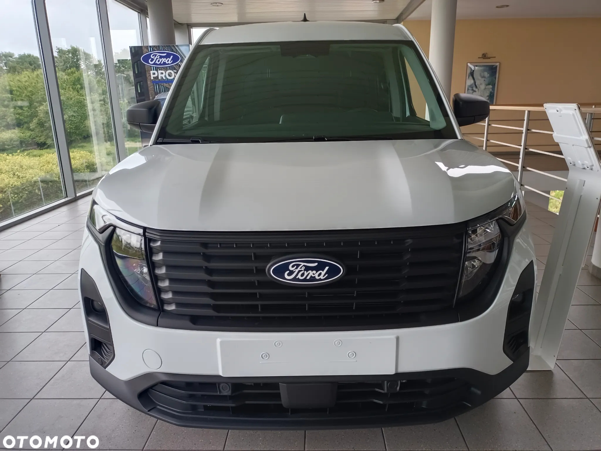 Ford Transit Courier - 2