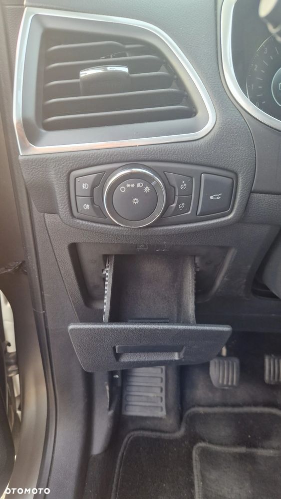 Ford S-Max 2.0 TDCi Titanium - 32