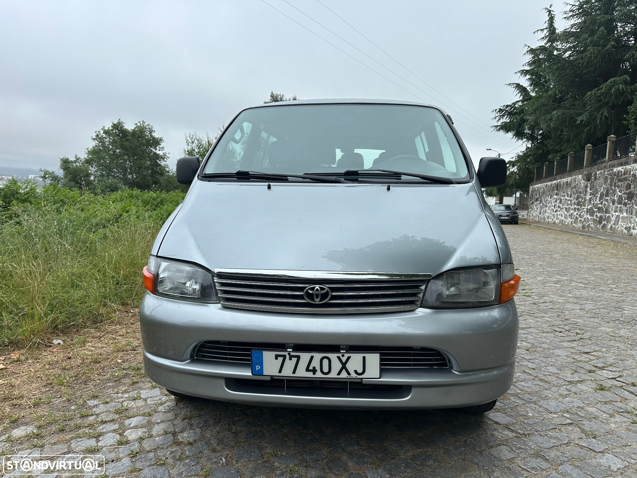 Toyota HiAce 2.5 D-4D 2.6T - 2