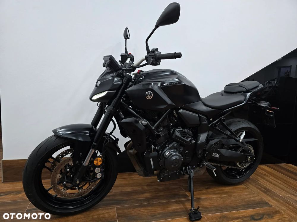Yamaha MT - 5