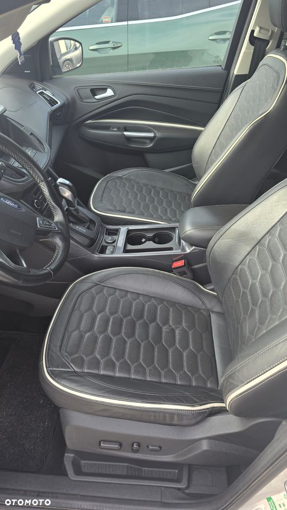 Ford Kuga 2.0 TDCi 4x4 Vignale - 12