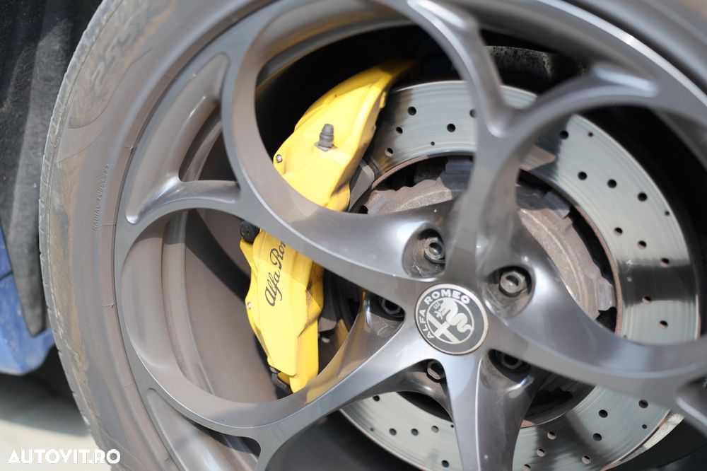 Alfa Romeo Stelvio V6 2.9 Bi-Turbo AT8-Q4 Quadrifoglio - 7