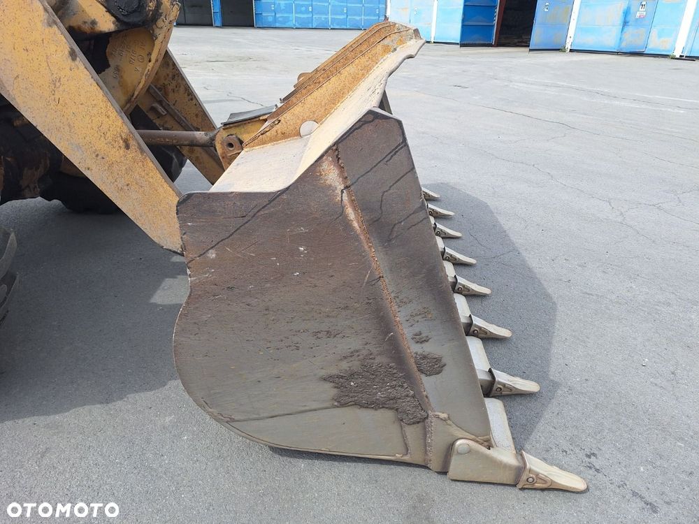 CAST 928 F 4X4 - 34