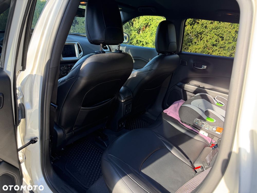 Jeep Compass - 22