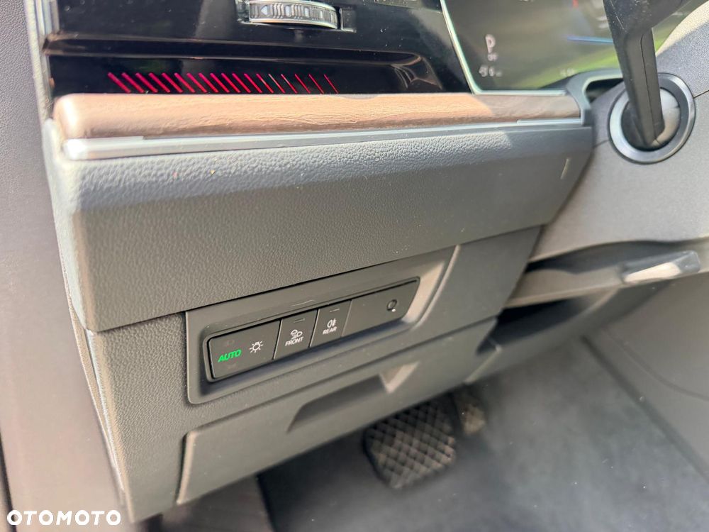 Volkswagen Touareg V6 e-Hybrid OPF 4Motion Elegance FINAL EDITION - 26