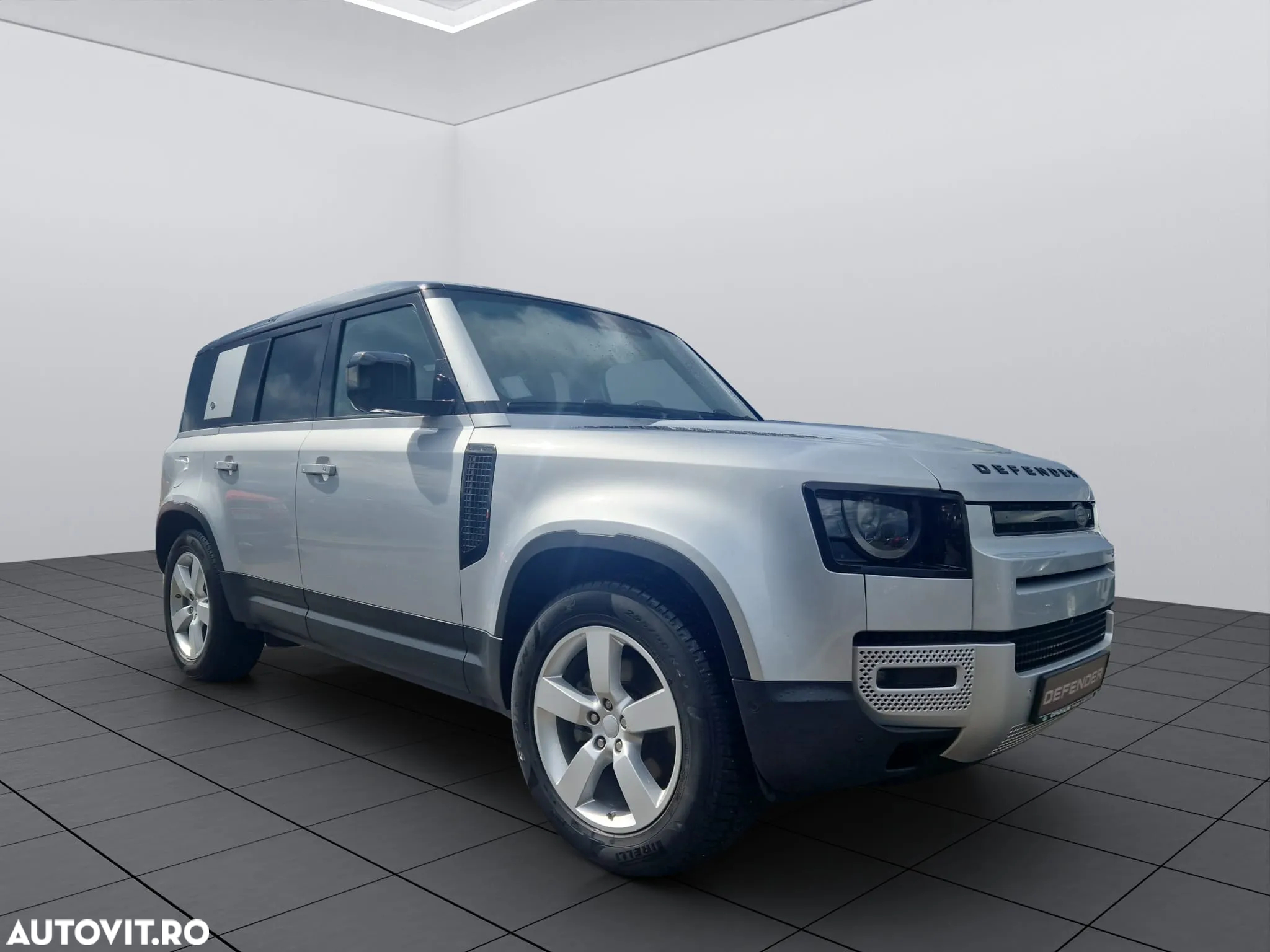 Land Rover Defender 110 2.0L D240 First Edition - 2