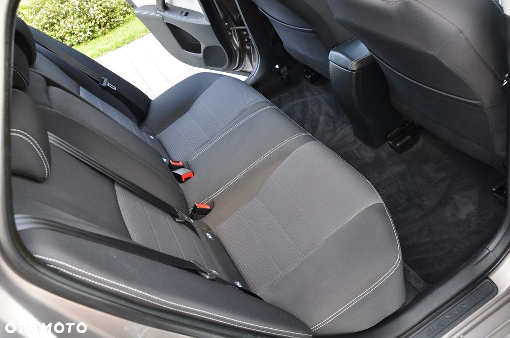 Toyota Avensis Touring Sports 1.8 Edition S+ - 22