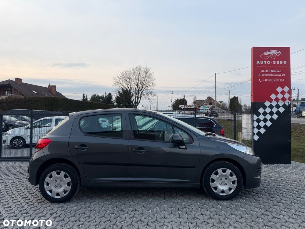 Peugeot 207 1.4 - 12
