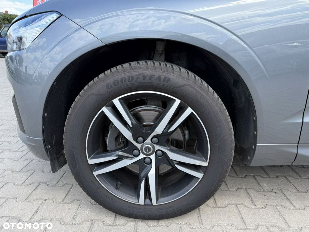 Volvo XC 60 D4 R-Design - 12