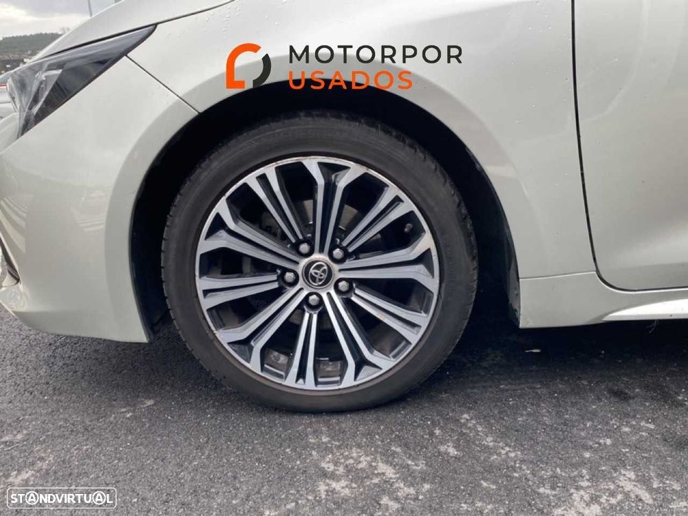 Toyota Corolla 1.8 Hybrid Exclusive - 24