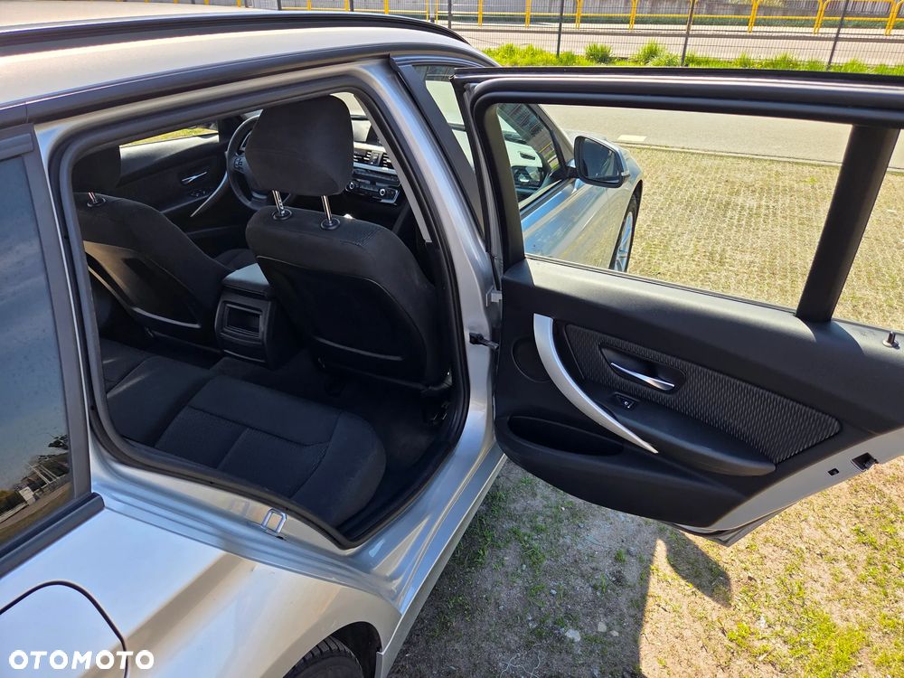 BMW Seria 3 318d Edition Luxury Line Purity - 11