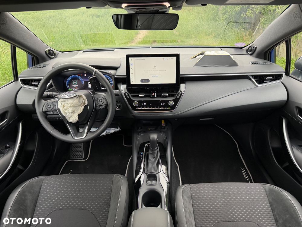 Toyota Corolla 1.8 Business Edition - 16